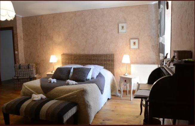 Les Trois Faisans Hotel Bligny-sur-Ouche Bagian luar foto