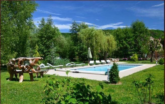 Les Trois Faisans Hotel Bligny-sur-Ouche Bagian luar foto